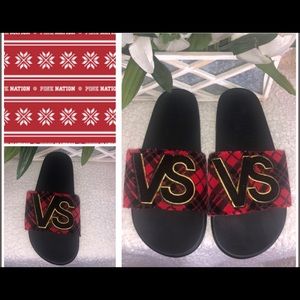 PINK, Victoria Secret Slides - Large